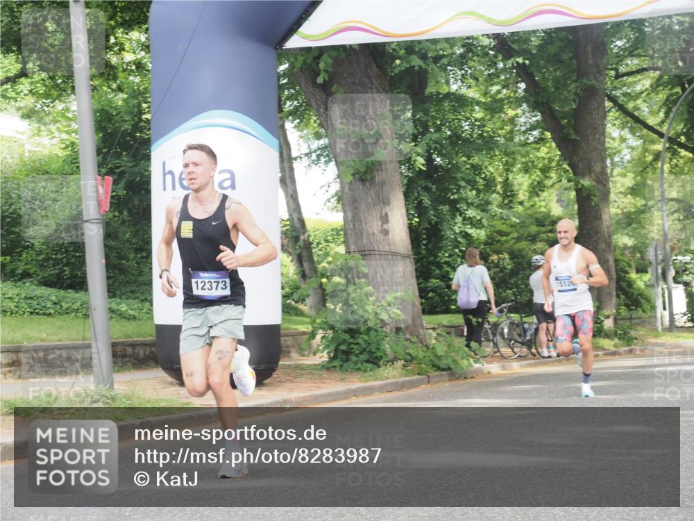 29.06.2025 - hella hamburg halbmarathon KatJ http://msf.ph/oto/8283987 29.06.2025 10:11:22 Zwischen KM18-KM19 12373 meine-sportfotos.de