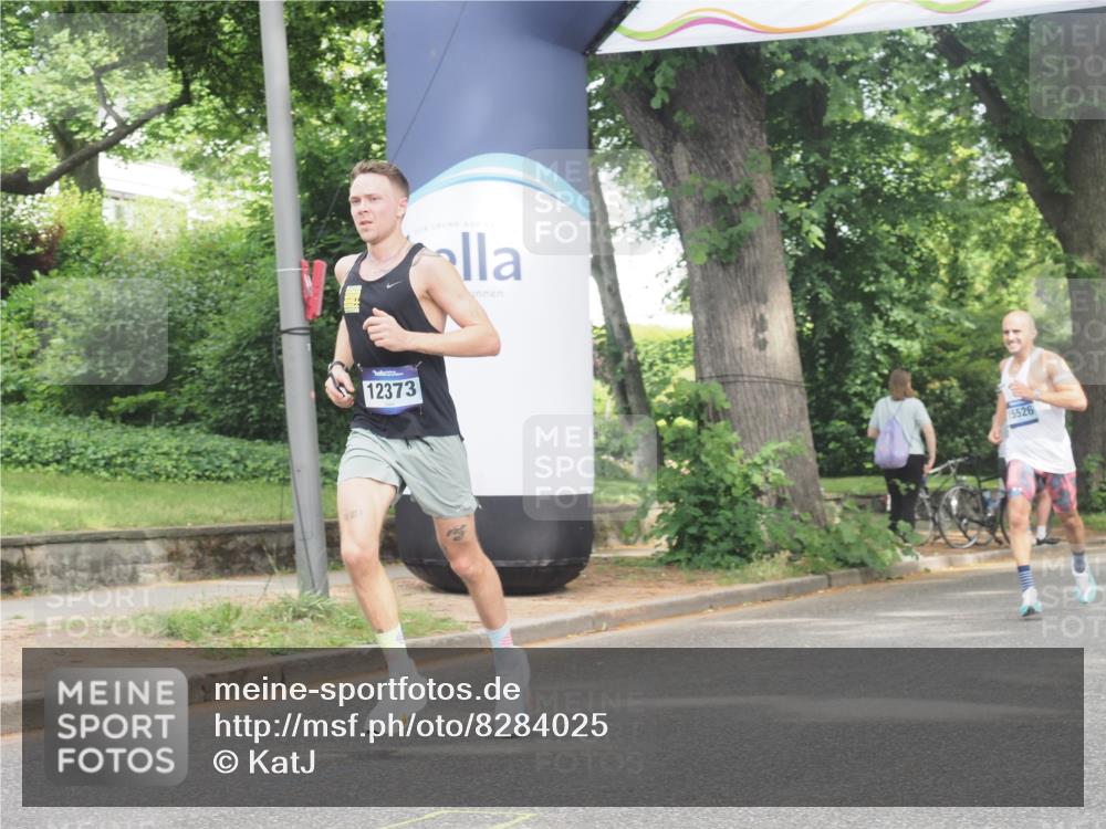 29.06.2025 - hella hamburg halbmarathon KatJ http://msf.ph/oto/8284025 29.06.2025 10:11:23 Zwischen KM18-KM19 12373 meine-sportfotos.de