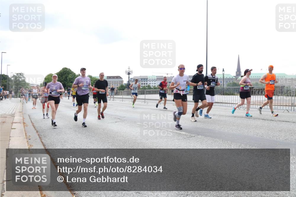 29.06.2025 - hella hamburg halbmarathon Lena Gebhardt http://msf.ph/oto/8284034 29.06.2025 10:35:30 Lombardsbrücke 1839, 12019, 11838, 1920, 18, 4704, 111, 4703, 1717, 5531, 1284, 1336, 1497, 1717, 1730, 1786, 1821, 1849, 2001, 2198, 2376, 2425, 2751, 2787, 3243, 3409, 3828, 3958, 4333, 4564, 4703, 4704, 4902, 4965, 5027, 5147, 5240, 5531, 5793, 6021, 6029, 6189, 6365, 6381, 6471, 6746, 6803, 6859, 6867, 7267, 7382, 7927, 8249, 8296, 8333, 8567, 9342, 9470, 9803, 9806, 9819, 10358, 10393, 10531, 10565, 10652, 11233, 11320, 11359, 11565, 11838, 11839, 11886, 12026, 12062, 12326, 12408 meine-sportfotos.de