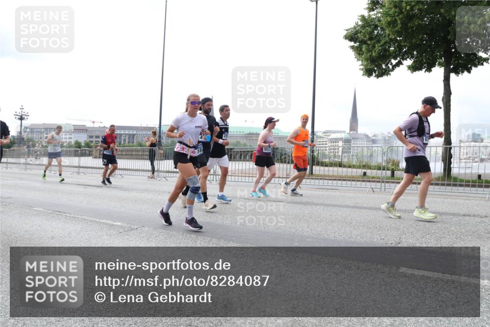29.06.2025 - hella hamburg halbmarathon Lena Gebhardt http://msf.ph/oto/8284087 29.06.2025 10:35:30 Lombardsbrücke 5531, 87, 1284, 1336, 1497, 1717, 1730, 1786, 1821, 1849, 2001, 2198, 2376, 2425, 2751, 2787, 3243, 3409, 3828, 3958, 4333, 4564, 4703, 4704, 4902, 4965, 5027, 5147, 5240, 5531, 5793, 6021, 6029, 6189, 6365, 6381, 6471, 6746, 6803, 6859, 6867, 7267, 7382, 7927, 8249, 8296, 8333, 8567, 9342, 9470, 9803, 9806, 9819, 10358, 10393, 10531, 10565, 10652, 11233, 11320, 11359, 11565, 11838, 11839, 11886, 12026, 12062, 12326, 12408 meine-sportfotos.de