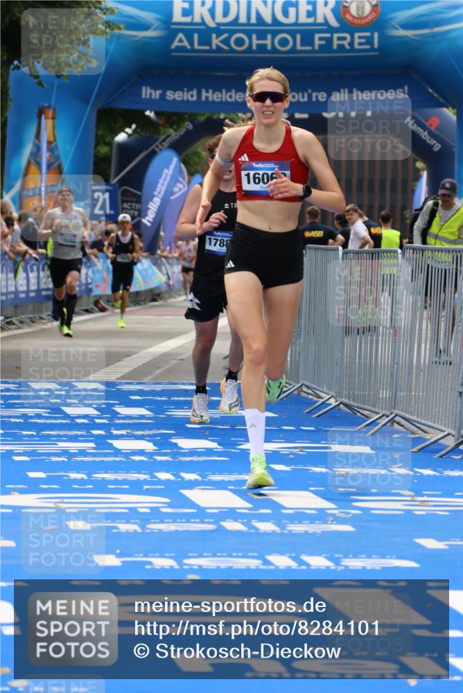 29.06.2025 - hella hamburg halbmarathon Strokosch-Dieckow http://msf.ph/oto/8284101 29.06.2025 10:22:01 Ziel 13751, 16068, 17886, 18693 meine-sportfotos.de