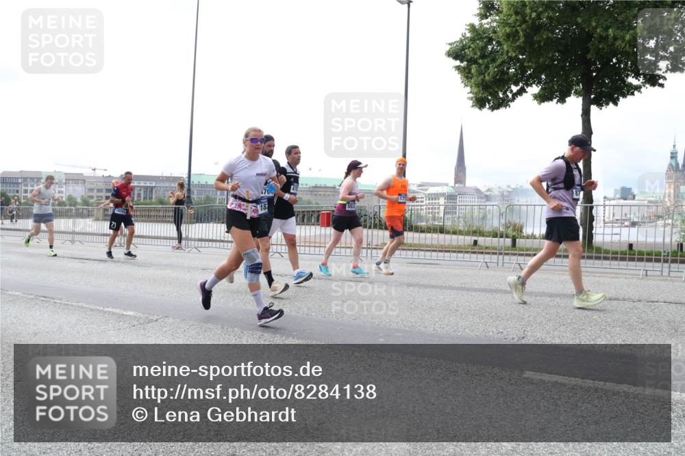 29.06.2025 - hella hamburg halbmarathon Lena Gebhardt http://msf.ph/oto/8284138 29.06.2025 10:35:30 Lombardsbrücke 18269, 170, 18, 1284, 1336, 1497, 1717, 1730, 1786, 1821, 1849, 2001, 2198, 2376, 2425, 2751, 2787, 3243, 3409, 3828, 3958, 4333, 4564, 4703, 4704, 4902, 4965, 5027, 5147, 5240, 5531, 5793, 6021, 6029, 6189, 6365, 6381, 6471, 6746, 6803, 6859, 6867, 7267, 7382, 7927, 8249, 8296, 8333, 8567, 9342, 9470, 9803, 9806, 9819, 10358, 10393, 10531, 10565, 10652, 11233, 11320, 11359, 11565, 11838, 11839, 11886, 12026, 12062, 12326, 12408 meine-sportfotos.de