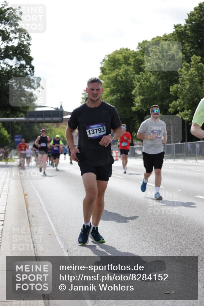 29.06.2025 - hella hamburg halbmarathon Jannik Wohlers http://msf.ph/oto/8284152 29.06.2025 10:03:14 Lombardsbrücke 1161, 1885, 2277, 2683, 2759, 4307, 5384, 5396, 5464, 6391, 7006, 7277, 7278, 7279, 8484, 8727, 10389, 11402, 12377, 13793, 13976, 15539, 15643, 15859, 16371, 16621, 17226, 17550, 17955, 18999 meine-sportfotos.de