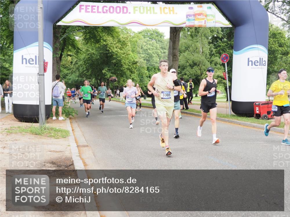 29.06.2025 - hella hamburg halbmarathon MichiJ http://msf.ph/oto/8284165 29.06.2025 10:32:33 Zwischen KM18-KM19 1220, 1468, 1782, 1941, 2365, 2402, 2707, 2816, 5231, 5624, 6991, 7322, 8871, 9444, 9633, 12657, 13421, 13975, 14703, 15225, 15280, 16617, 16720, 16893, 17097, 17120, 17406, 17729, 17977, 18107, 18437, 18464, 18560, 19207, 19210 meine-sportfotos.de