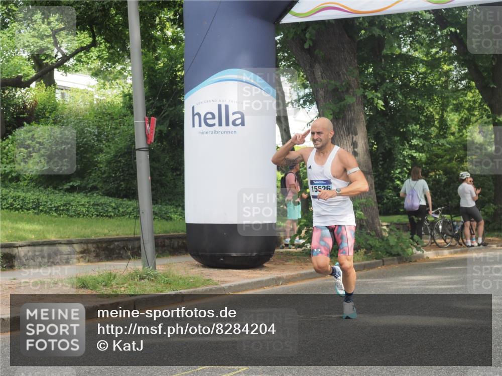 29.06.2025 - hella hamburg halbmarathon KatJ http://msf.ph/oto/8284204 29.06.2025 10:11:24 Zwischen KM18-KM19 12373 meine-sportfotos.de
