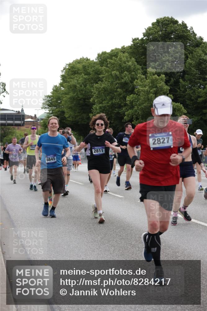 29.06.2025 - hella hamburg halbmarathon Jannik Wohlers http://msf.ph/oto/8284217 29.06.2025 10:35:28 Lombardsbrücke 1036, 1108, 1183, 1336, 1730, 2352, 2425, 2520, 2811, 2827, 3243, 3401, 3598, 3990, 4413, 4798, 4902, 6021, 6845, 7304, 8333, 8947, 9432, 9744, 9819, 10047, 10119, 10567, 11187, 11198, 11979, 12097, 12342, 12408, 12430, 12869, 13318, 13492, 13899, 14189, 14402, 14955, 15281, 15612, 15827, 15830, 16487, 16570, 16571, 17635, 17817, 17996, 18524, 18541, 18570, 18688 meine-sportfotos.de