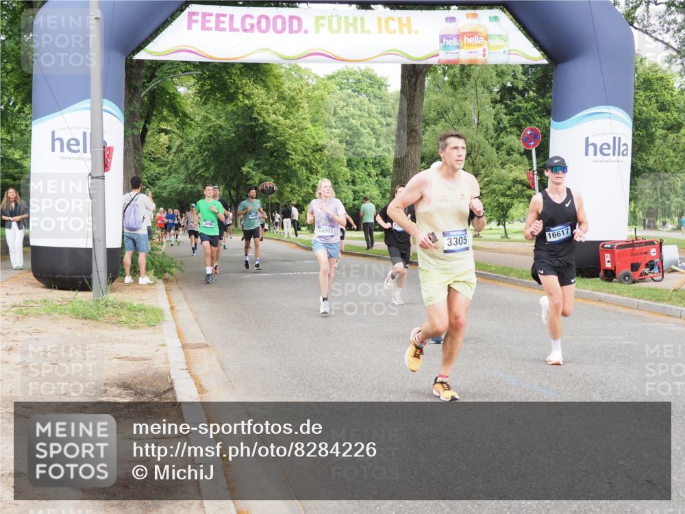 29.06.2025 - hella hamburg halbmarathon MichiJ http://msf.ph/oto/8284226 29.06.2025 10:32:34 Zwischen KM18-KM19 1468, 1782, 1941, 2365, 2402, 2707, 2816, 5231, 5624, 6991, 8871, 9633, 12657, 13421, 14703, 15225, 15280, 16617, 16720, 16893, 17097, 17120, 17406, 18464, 18560, 18942, 19207 meine-sportfotos.de