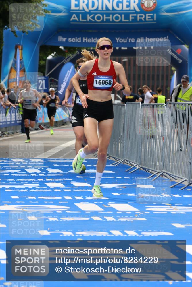 29.06.2025 - hella hamburg halbmarathon Strokosch-Dieckow http://msf.ph/oto/8284229 29.06.2025 10:22:00 Ziel 13751, 16068, 17886, 18693 meine-sportfotos.de