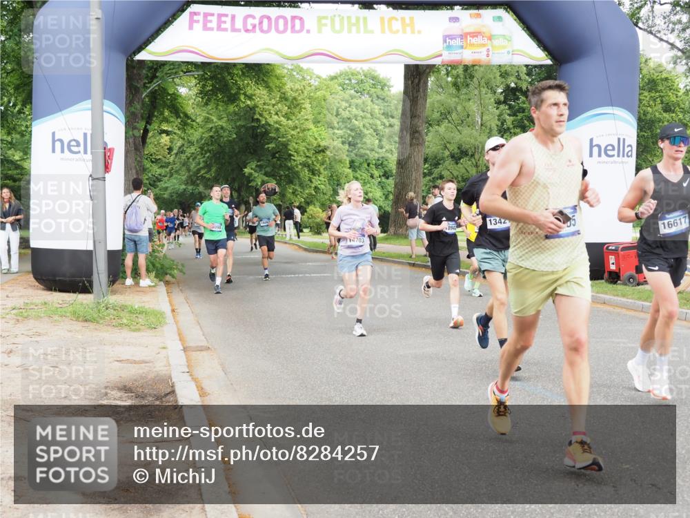 29.06.2025 - hella hamburg halbmarathon MichiJ http://msf.ph/oto/8284257 29.06.2025 10:32:34 Zwischen KM18-KM19 1468, 1782, 1941, 2365, 2402, 2707, 2816, 5231, 5624, 6991, 8871, 9633, 12657, 13421, 14703, 15225, 15280, 16617, 16720, 16893, 17097, 17120, 17406, 18464, 18560, 18942, 19207 meine-sportfotos.de