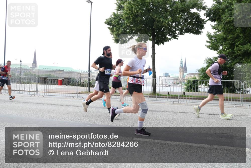 29.06.2025 - hella hamburg halbmarathon Lena Gebhardt http://msf.ph/oto/8284266 29.06.2025 10:35:31 Lombardsbrücke 71, 18269, 4704, 1108, 1284, 1336, 1497, 1717, 1730, 1786, 1821, 1849, 2001, 2198, 2376, 2425, 2751, 2787, 2811, 3243, 3409, 3828, 3958, 4333, 4564, 4703, 4704, 4902, 4965, 5027, 5147, 5240, 5531, 5793, 6021, 6029, 6189, 6365, 6381, 6471, 6746, 6803, 6859, 6867, 7267, 7304, 7382, 7927, 8249, 8296, 8333, 8567, 9342, 9470, 9803, 9806, 9819, 10393, 10531, 10565, 10652, 11233, 11320, 11359, 11565, 11838, 11839, 11886, 12026, 12062, 12326, 12408 meine-sportfotos.de