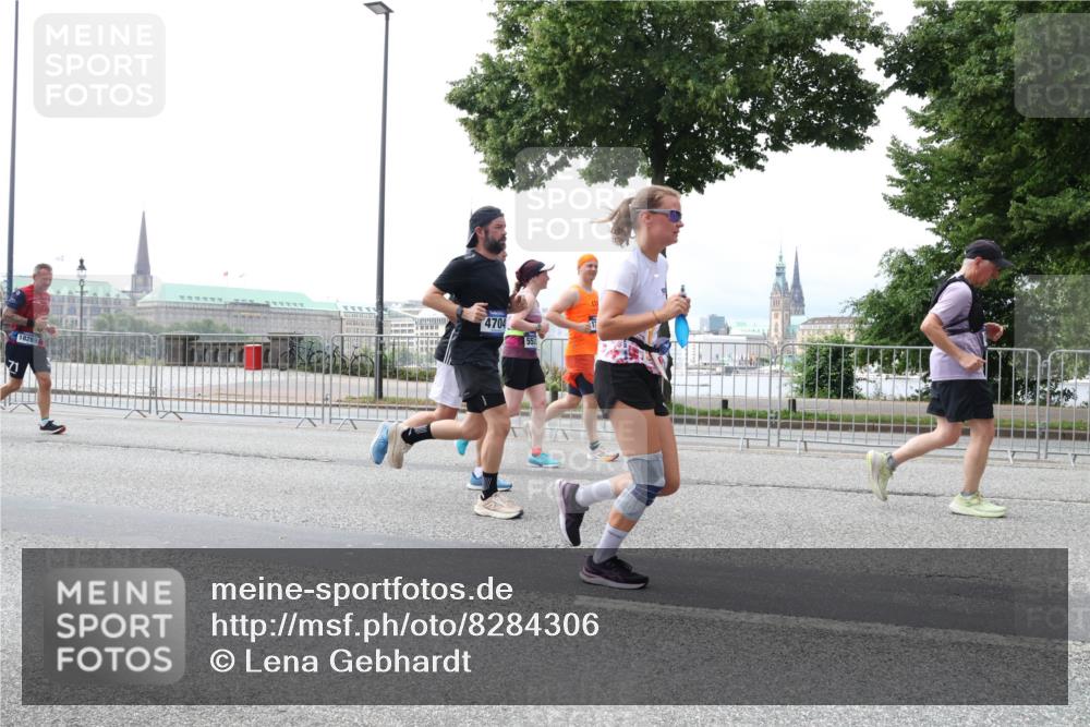 29.06.2025 - hella hamburg halbmarathon Lena Gebhardt http://msf.ph/oto/8284306 29.06.2025 10:35:31 Lombardsbrücke 18269, 4704, 550, 1108, 1284, 1336, 1497, 1717, 1730, 1786, 1821, 1849, 2001, 2198, 2376, 2425, 2751, 2787, 2811, 3243, 3409, 3828, 3958, 4333, 4564, 4703, 4704, 4902, 4965, 5027, 5147, 5240, 5531, 5793, 6021, 6029, 6189, 6365, 6381, 6471, 6746, 6803, 6859, 6867, 7267, 7304, 7382, 7927, 8249, 8296, 8333, 8567, 9342, 9470, 9803, 9806, 9819, 10393, 10531, 10565, 10652, 11233, 11320, 11359, 11565, 11838, 11839, 11886, 12026, 12062, 12326, 12408 meine-sportfotos.de