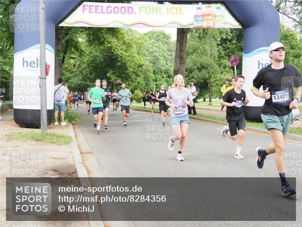 29.06.2025 - hella hamburg halbmarathon MichiJ http://msf.ph/oto/8284356 29.06.2025 10:32:35 Zwischen KM18-KM19 1468, 1782, 1941, 2365, 2402, 2816, 5047, 5231, 6991, 9633, 13421, 14703, 15225, 15512, 16617, 16720, 16893, 17097, 17120, 17406, 18560, 18942, 19207 meine-sportfotos.de