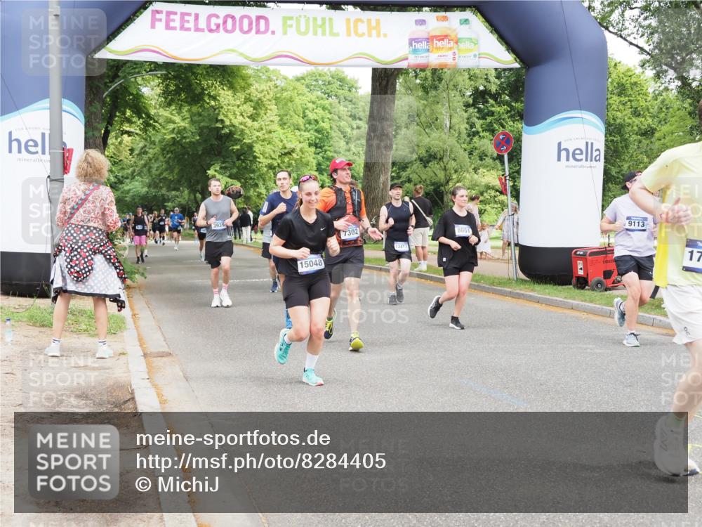29.06.2025 - hella hamburg halbmarathon MichiJ http://msf.ph/oto/8284405 29.06.2025 10:58:37 Zwischen KM18-KM19 2046, 7302, 7873, 8051, 9113, 9657, 12417, 15048, 17942 meine-sportfotos.de