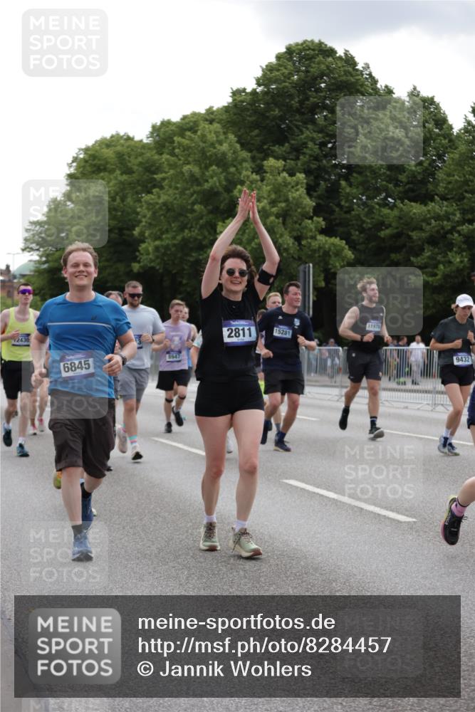 29.06.2025 - hella hamburg halbmarathon Jannik Wohlers http://msf.ph/oto/8284457 29.06.2025 10:35:29 Lombardsbrücke 1036, 1108, 1183, 1336, 1730, 2352, 2425, 2520, 2811, 2827, 3243, 3401, 3598, 3990, 4413, 4798, 4902, 6021, 6845, 7304, 8333, 8947, 9432, 9744, 9819, 10047, 10119, 10567, 11187, 11198, 11979, 12097, 12342, 12408, 12430, 12869, 13318, 13492, 13899, 14134, 14189, 14402, 14955, 15281, 15612, 15827, 15830, 16487, 16570, 16571, 17635, 17817, 17996, 18524, 18541, 18570, 18688 meine-sportfotos.de