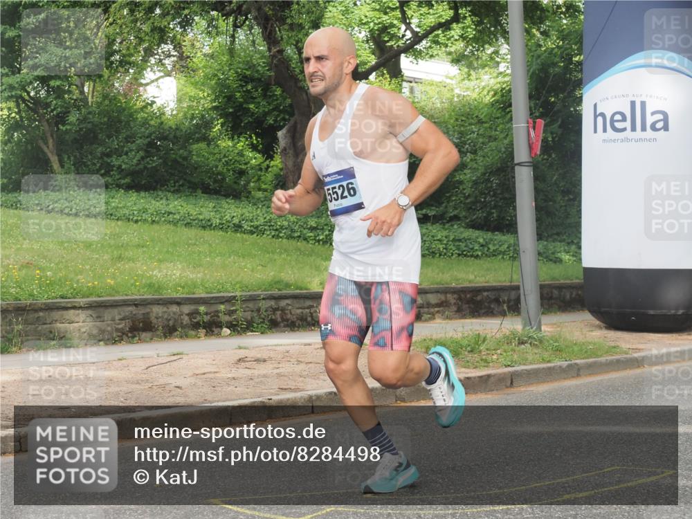 29.06.2025 - hella hamburg halbmarathon KatJ http://msf.ph/oto/8284498 29.06.2025 10:11:24 Zwischen KM18-KM19 12373 meine-sportfotos.de