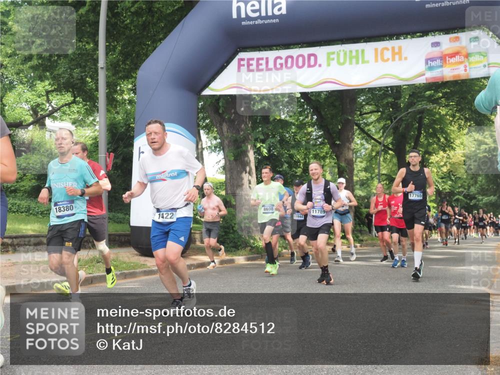 29.06.2025 - hella hamburg halbmarathon KatJ http://msf.ph/oto/8284512 29.06.2025 10:41:14 Zwischen KM18-KM19 1422, 1442, 3059, 4587, 6294, 6374, 6629 meine-sportfotos.de