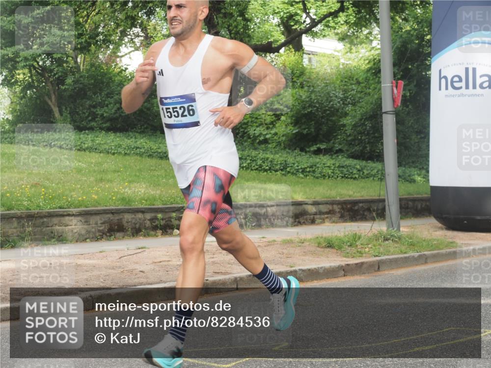 29.06.2025 - hella hamburg halbmarathon KatJ http://msf.ph/oto/8284536 29.06.2025 10:11:25 Zwischen KM18-KM19 12373 meine-sportfotos.de