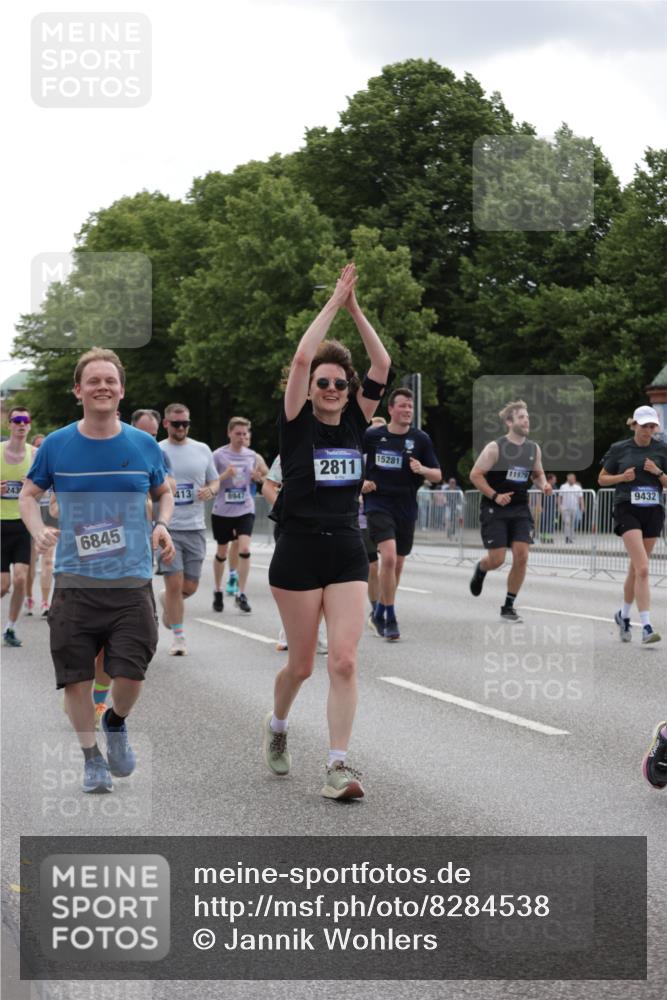 29.06.2025 - hella hamburg halbmarathon Jannik Wohlers http://msf.ph/oto/8284538 29.06.2025 10:35:29 Lombardsbrücke 1036, 1108, 1183, 1336, 1730, 2352, 2425, 2520, 2811, 2827, 3243, 3401, 3598, 3990, 4413, 4798, 4902, 6021, 6845, 7304, 8333, 8947, 9432, 9744, 9819, 10047, 10119, 10567, 11187, 11198, 11979, 12097, 12342, 12408, 12430, 12869, 13318, 13492, 13899, 14134, 14189, 14402, 14955, 15281, 15612, 15827, 15830, 16487, 16570, 16571, 17635, 17817, 17996, 18524, 18541, 18570, 18688 meine-sportfotos.de