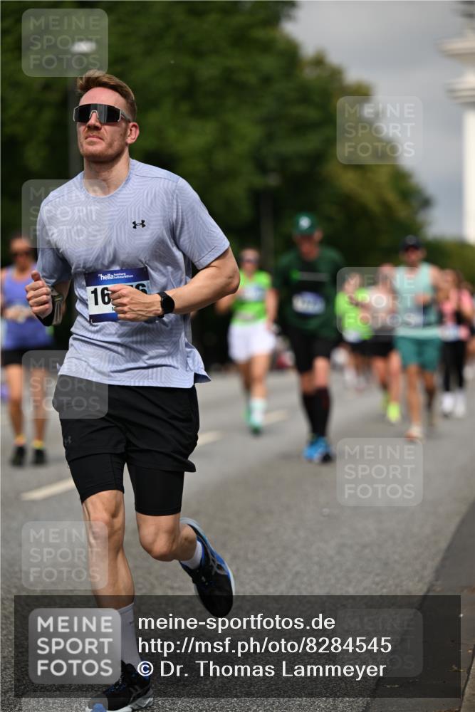 29.06.2025 - hella hamburg halbmarathon Dr. Thomas Lammeyer http://msf.ph/oto/8284545 29.06.2025 10:15:55 Kennedybrücke 1062, 1790, 2661, 3746, 3837, 4499, 6966, 7370, 7474, 8207, 8368, 9119, 9253, 9254, 9405, 10042 meine-sportfotos.de