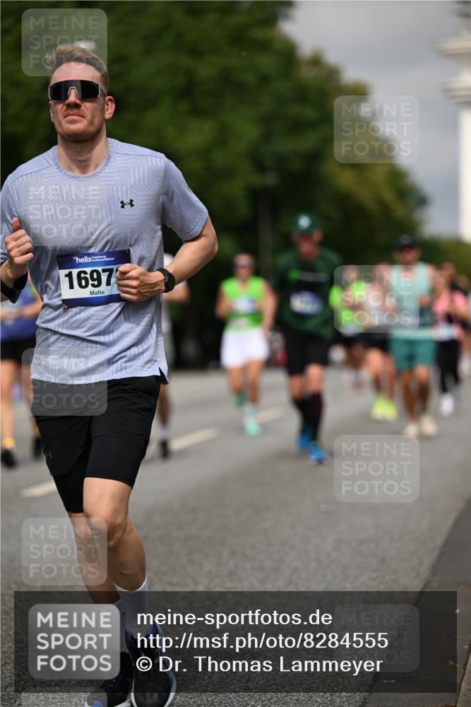 29.06.2025 - hella hamburg halbmarathon Dr. Thomas Lammeyer http://msf.ph/oto/8284555 29.06.2025 10:15:55 Kennedybrücke 1062, 1790, 2661, 3746, 3837, 4499, 6966, 7370, 7474, 8207, 8368, 9119, 9253, 9254, 9405, 10042 meine-sportfotos.de