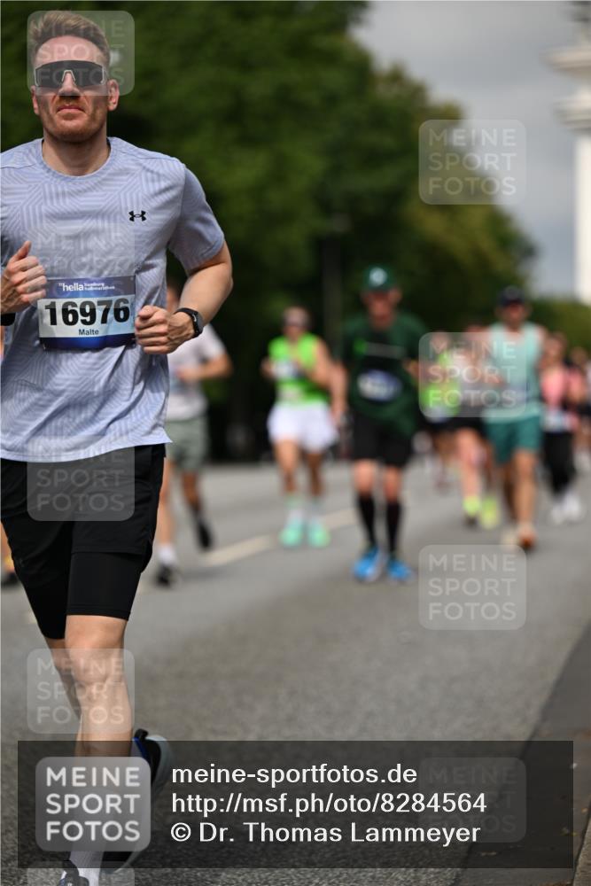 29.06.2025 - hella hamburg halbmarathon Dr. Thomas Lammeyer http://msf.ph/oto/8284564 29.06.2025 10:15:55 Kennedybrücke 1062, 1790, 2661, 3746, 3837, 4499, 6966, 7370, 7474, 8207, 8368, 9119, 9253, 9254, 9405, 10042 meine-sportfotos.de