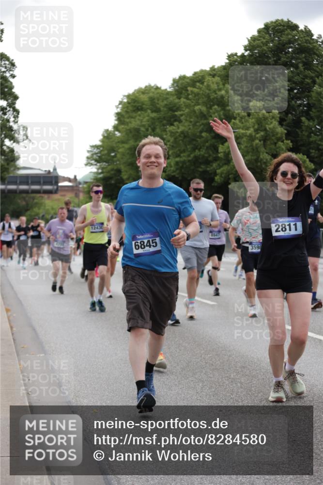 29.06.2025 - hella hamburg halbmarathon Jannik Wohlers http://msf.ph/oto/8284580 29.06.2025 10:35:29 Lombardsbrücke 1036, 1108, 1183, 1336, 1730, 2352, 2425, 2520, 2811, 2827, 3243, 3401, 3598, 3990, 4413, 4798, 4902, 6021, 6845, 7304, 8333, 8947, 9432, 9744, 9819, 10047, 10119, 10567, 11187, 11198, 11979, 12097, 12342, 12408, 12430, 12869, 13318, 13492, 13899, 14134, 14189, 14402, 14955, 15281, 15612, 15827, 15830, 16487, 16570, 16571, 17635, 17817, 17996, 18524, 18541, 18570, 18688 meine-sportfotos.de