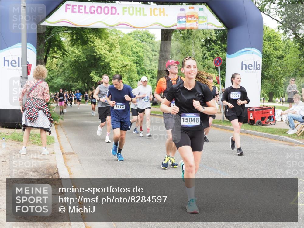 29.06.2025 - hella hamburg halbmarathon MichiJ http://msf.ph/oto/8284597 29.06.2025 10:58:38 Zwischen KM18-KM19 2046, 6742, 7302, 7873, 8051, 9113, 9657, 12417, 15048, 17942, 19248 meine-sportfotos.de