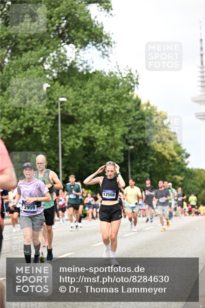 29.06.2025 - hella hamburg halbmarathon Dr. Thomas Lammeyer http://msf.ph/oto/8284630 29.06.2025 10:37:00 Kennedybrücke 1237, 1647, 1732, 1879, 2059, 2384, 2959, 3221, 3391, 3422, 3653, 3660, 3670, 3708, 3753, 4030, 4096, 4555, 5110, 5156, 5581, 6861, 7135, 7531, 7749, 7750, 8170, 8595, 8839, 8840, 9010, 9034, 9289, 9471, 9542, 9768, 9812, 10002, 10203, 10470, 10624, 10770, 11076 meine-sportfotos.de
