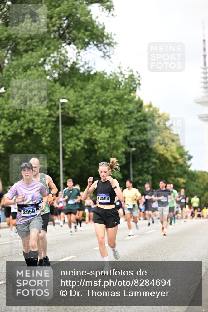 29.06.2025 - hella hamburg halbmarathon Dr. Thomas Lammeyer http://msf.ph/oto/8284694 29.06.2025 10:37:00 Kennedybrücke 1237, 1647, 1732, 1879, 2059, 2384, 2959, 3221, 3391, 3422, 3653, 3660, 3670, 3708, 3753, 4030, 4096, 4555, 5110, 5156, 5581, 6861, 7135, 7531, 7749, 7750, 8170, 8595, 8839, 8840, 9010, 9034, 9289, 9471, 9542, 9768, 9812, 10002, 10203, 10470, 10624, 10770, 11076 meine-sportfotos.de