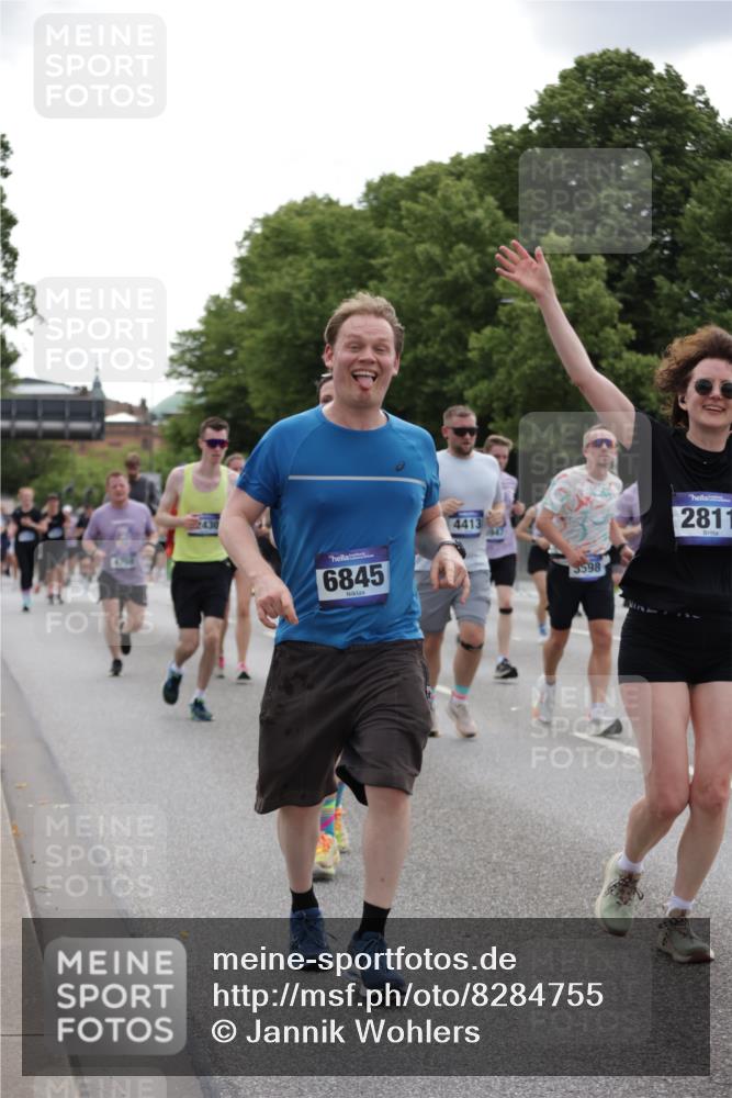 29.06.2025 - hella hamburg halbmarathon Jannik Wohlers http://msf.ph/oto/8284755 29.06.2025 10:35:30 Lombardsbrücke 1036, 1108, 1183, 1336, 2352, 2520, 2811, 2827, 3243, 3401, 3598, 3990, 4413, 4798, 4902, 6021, 6184, 6845, 7304, 8333, 8947, 9432, 9744, 9819, 10047, 10119, 10567, 11187, 11198, 11979, 12097, 12342, 12408, 12430, 12869, 13318, 13492, 13602, 13899, 14134, 14189, 14955, 15281, 15612, 15827, 15830, 16487, 16570, 16571, 17635, 17817, 17996, 18524, 18541, 18570, 18688 meine-sportfotos.de