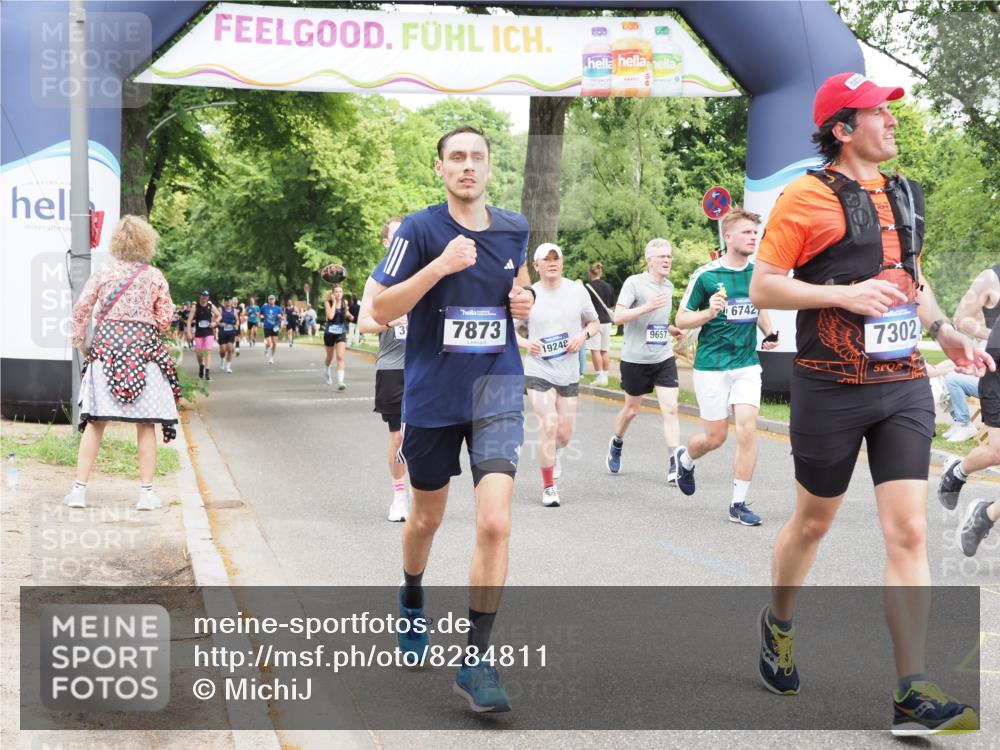 29.06.2025 - hella hamburg halbmarathon MichiJ http://msf.ph/oto/8284811 29.06.2025 10:58:39 Zwischen KM18-KM19 2046, 3939, 6742, 7302, 7873, 8051, 9113, 9657, 12417, 15048, 17942, 19248 meine-sportfotos.de