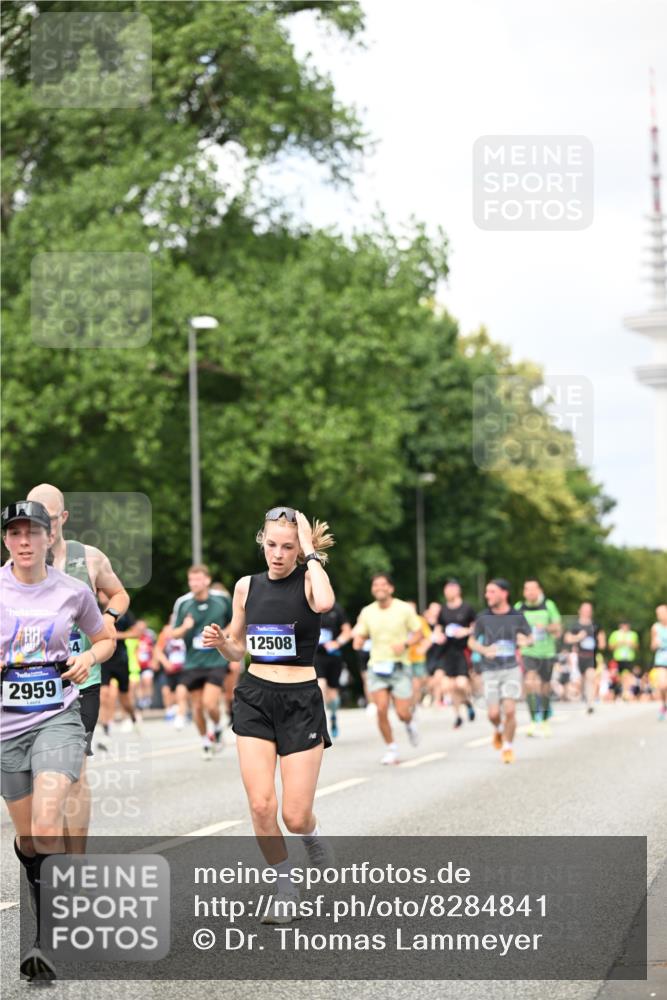 29.06.2025 - hella hamburg halbmarathon Dr. Thomas Lammeyer http://msf.ph/oto/8284841 29.06.2025 10:37:01 Kennedybrücke 1237, 1647, 1732, 1879, 2059, 2384, 2959, 3221, 3391, 3422, 3653, 3660, 3670, 3708, 3753, 4030, 4096, 4555, 5110, 5156, 5581, 6861, 7135, 7531, 7749, 7750, 8170, 8595, 8839, 9034, 9289, 9471, 9542, 9768, 9780, 9812, 10002, 10203, 10470, 10770, 11076 meine-sportfotos.de