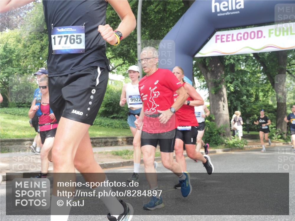 29.06.2025 - hella hamburg halbmarathon KatJ http://msf.ph/oto/8284897 29.06.2025 10:41:18 Zwischen KM18-KM19 1422, 1442, 2630, 4587, 6374, 6938, 8698 meine-sportfotos.de