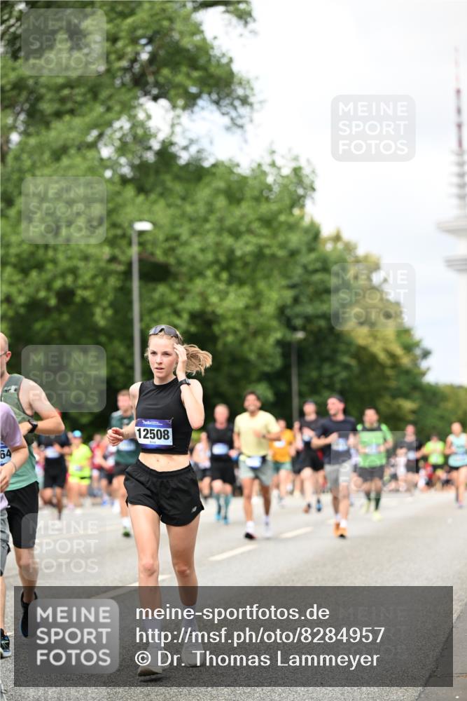 29.06.2025 - hella hamburg halbmarathon Dr. Thomas Lammeyer http://msf.ph/oto/8284957 29.06.2025 10:37:01 Kennedybrücke 1237, 1647, 1732, 1879, 2059, 2384, 2959, 3221, 3391, 3422, 3653, 3660, 3670, 3708, 3753, 4030, 4096, 4555, 5110, 5156, 5581, 6861, 7135, 7531, 7749, 7750, 8170, 8595, 8839, 9034, 9289, 9471, 9542, 9768, 9780, 9812, 10002, 10203, 10470, 10770, 11076 meine-sportfotos.de
