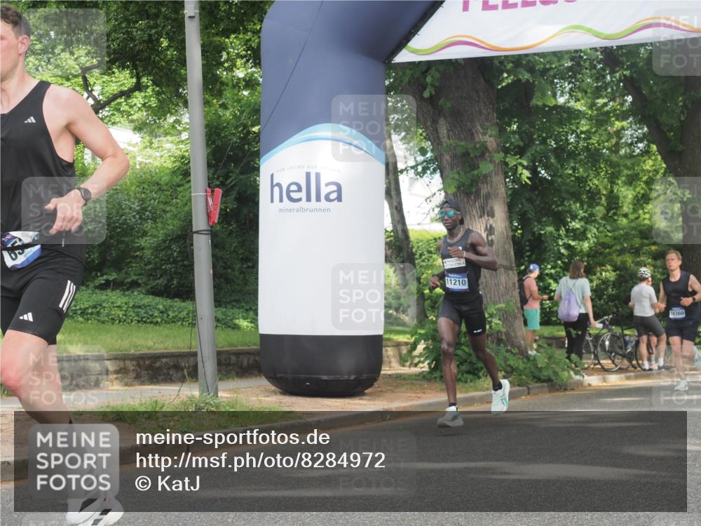 29.06.2025 - hella hamburg halbmarathon KatJ http://msf.ph/oto/8284972 29.06.2025 10:11:29 Zwischen KM18-KM19 12373, 6530 meine-sportfotos.de