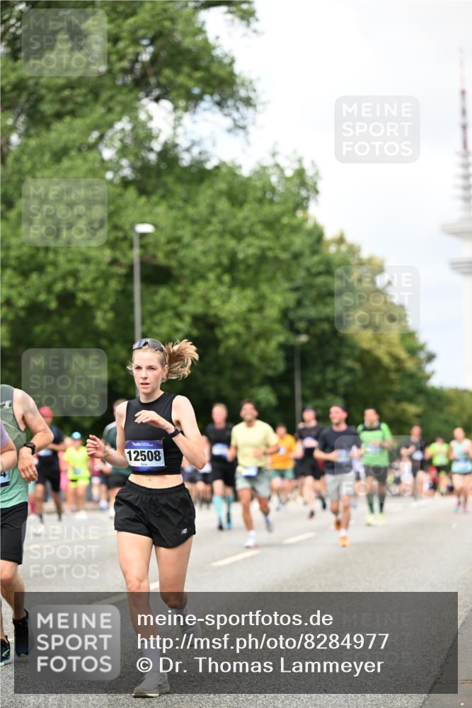 29.06.2025 - hella hamburg halbmarathon Dr. Thomas Lammeyer http://msf.ph/oto/8284977 29.06.2025 10:37:01 Kennedybrücke 1237, 1647, 1732, 1879, 2059, 2384, 2959, 3221, 3391, 3422, 3653, 3660, 3670, 3708, 3753, 4030, 4096, 4555, 5110, 5156, 5581, 6861, 7135, 7531, 7749, 7750, 8170, 8595, 8839, 9034, 9289, 9471, 9542, 9768, 9780, 9812, 10002, 10203, 10470, 10770, 11076 meine-sportfotos.de