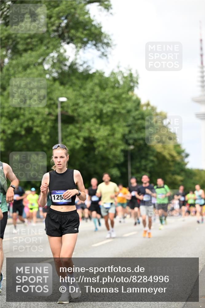 29.06.2025 - hella hamburg halbmarathon Dr. Thomas Lammeyer http://msf.ph/oto/8284996 29.06.2025 10:37:02 Kennedybrücke 1237, 1647, 1732, 1879, 2059, 2384, 2959, 3221, 3391, 3422, 3653, 3660, 3670, 3708, 3753, 4030, 4096, 4555, 5110, 5156, 5581, 6861, 7135, 7531, 7749, 7750, 8170, 8595, 8839, 9034, 9289, 9471, 9542, 9768, 9780, 9812, 10002, 10203, 10770, 11076 meine-sportfotos.de