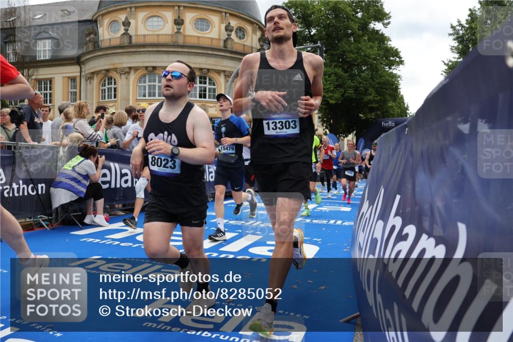 29.06.2025 - hella hamburg halbmarathon Strokosch-Dieckow http://msf.ph/oto/8285052 29.06.2025 10:47:34 Ziel 1070, 1320, 1592, 1696, 2284, 2708, 2953, 3304, 5532, 5889, 6009, 7962, 8023, 8234, 8852, 8927, 10969, 10988, 11021, 11283, 12870, 13223, 13303, 13948, 14618, 14619, 15451, 15478, 15479, 16205, 17846, 17905, 18104, 18970, 19181 meine-sportfotos.de