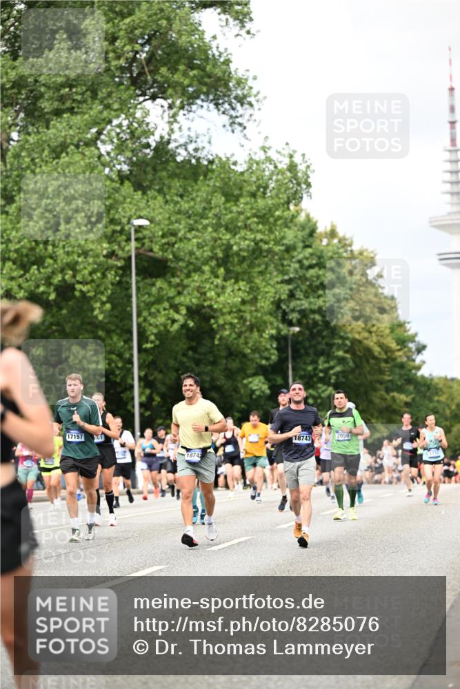 29.06.2025 - hella hamburg halbmarathon Dr. Thomas Lammeyer http://msf.ph/oto/8285076 29.06.2025 10:37:03 Kennedybrücke 1199, 1237, 1647, 1732, 1879, 2059, 2384, 2959, 3221, 3391, 3422, 3653, 3660, 3670, 3708, 3753, 4030, 4096, 4555, 5110, 5156, 5581, 6861, 7135, 7531, 7749, 7750, 8170, 8595, 8839, 9034, 9289, 9471, 9542, 9768, 9780, 9812, 10002, 10203, 10770, 11076 meine-sportfotos.de