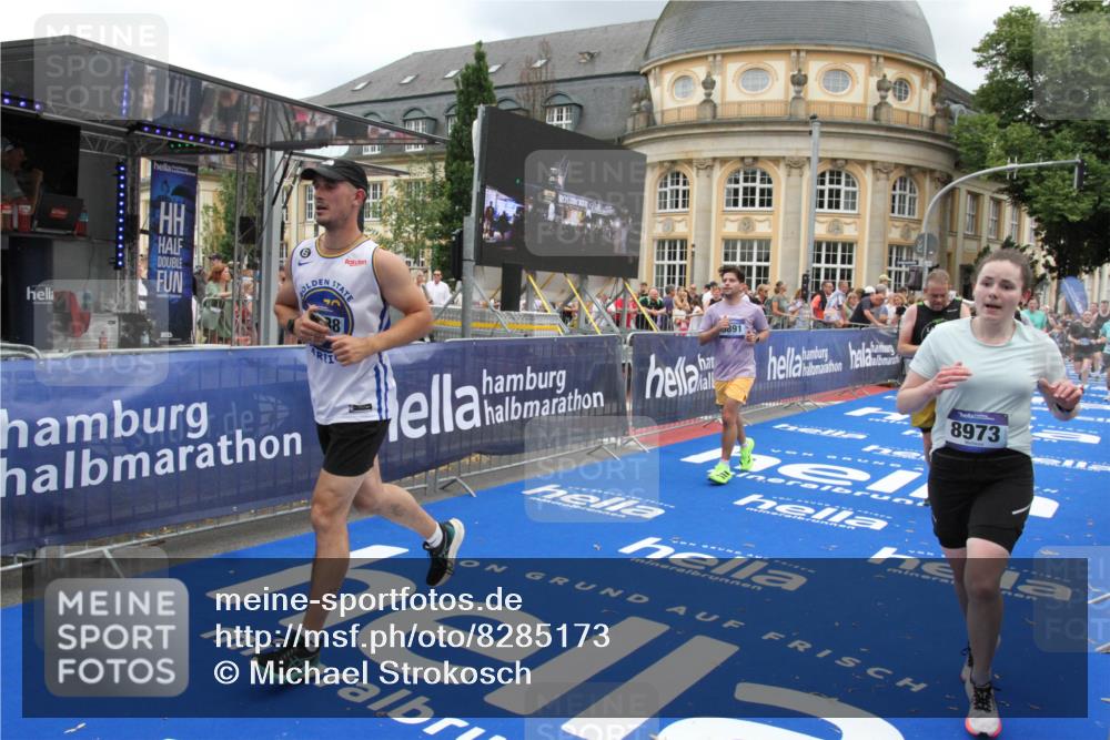 29.06.2025 - hella hamburg halbmarathon Michael Strokosch http://msf.ph/oto/8285173 29.06.2025 10:55:20 Ziel 4903, 5643, 6723, 6891, 8973, 10188, 10263, 10582, 11184, 12526, 13470, 15854, 16521, 18031, 18290, 18380, 18531, 18966 meine-sportfotos.de
