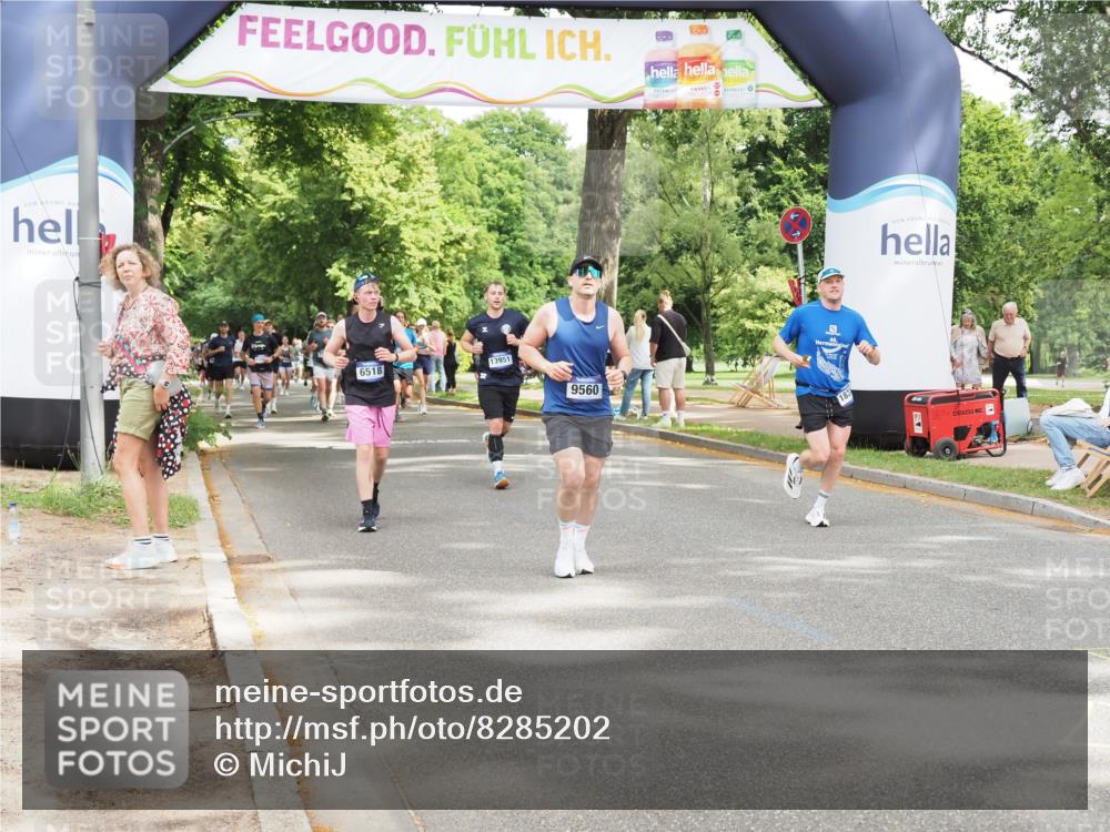 29.06.2025 - hella hamburg halbmarathon MichiJ http://msf.ph/oto/8285202 29.06.2025 10:58:49 Zwischen KM18-KM19 6518, 9560, 16473, 18320 meine-sportfotos.de