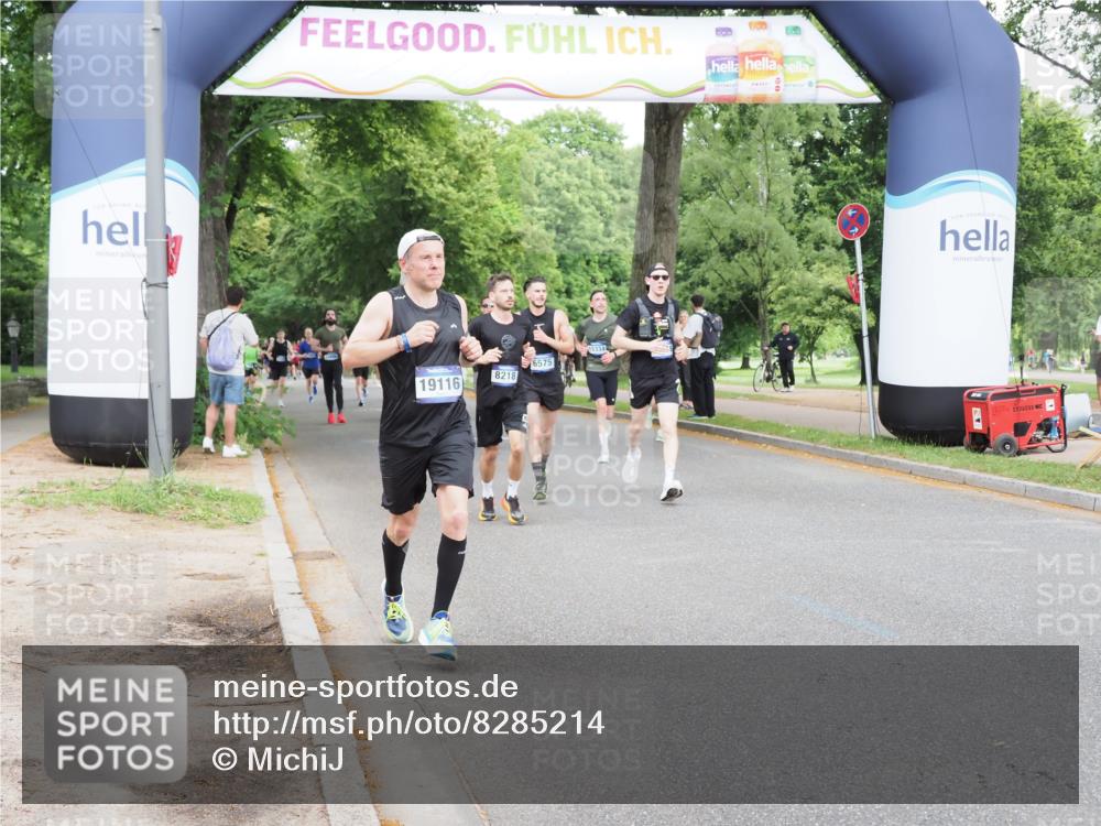 29.06.2025 - hella hamburg halbmarathon MichiJ http://msf.ph/oto/8285214 29.06.2025 10:32:48 Zwischen KM18-KM19 1057, 1391, 1902, 4691, 5648, 6575, 7710, 8218, 12159, 16316, 17912, 18539, 19116 meine-sportfotos.de