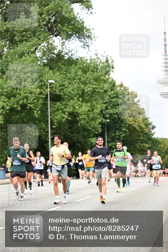 29.06.2025 - hella hamburg halbmarathon Dr. Thomas Lammeyer http://msf.ph/oto/8285247 29.06.2025 10:37:03 Kennedybrücke 1199, 1237, 1647, 1732, 1879, 2059, 2384, 2959, 3221, 3391, 3422, 3653, 3660, 3670, 3708, 3753, 4030, 4096, 4555, 5110, 5156, 5581, 6861, 7135, 7531, 7749, 7750, 8170, 8595, 8839, 9034, 9289, 9471, 9542, 9768, 9780, 9812, 10002, 10203, 10770, 11076 meine-sportfotos.de