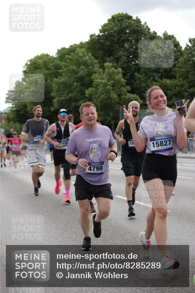 29.06.2025 - hella hamburg halbmarathon Jannik Wohlers http://msf.ph/oto/8285289 29.06.2025 10:35:34 Lombardsbrücke 1036, 1108, 1183, 1775, 1780, 2352, 2520, 2811, 2827, 2870, 3401, 3598, 3877, 3990, 4326, 4413, 4798, 6021, 6184, 6845, 7304, 8333, 8356, 8947, 9432, 9744, 10047, 10119, 10567, 11187, 11198, 11979, 12097, 12342, 12408, 12430, 12869, 13318, 13492, 13602, 14134, 14189, 14249, 14251, 14955, 15248, 15281, 15612, 15827, 15830, 15876, 16487, 16570, 16571, 17635, 18541, 18570, 18688 meine-sportfotos.de