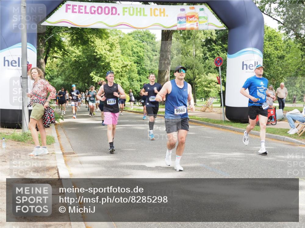 29.06.2025 - hella hamburg halbmarathon MichiJ http://msf.ph/oto/8285298 29.06.2025 10:58:49 Zwischen KM18-KM19 6518, 9560, 16473, 18320 meine-sportfotos.de