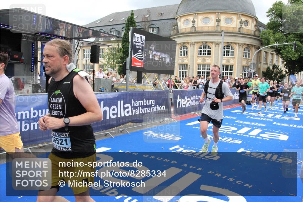 29.06.2025 - hella hamburg halbmarathon Michael Strokosch http://msf.ph/oto/8285334 29.06.2025 10:55:22 Ziel 4189, 5287, 5643, 6723, 6891, 8487, 8973, 10188, 10263, 11184, 12526, 13236, 13470, 16521, 16985, 18290, 18380, 18531 meine-sportfotos.de
