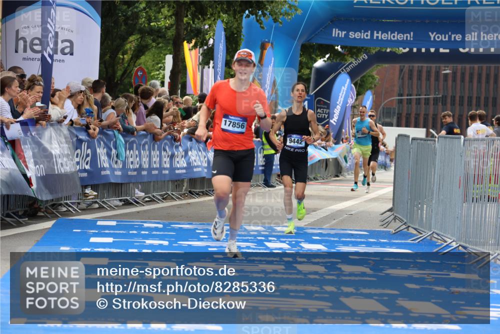 29.06.2025 - hella hamburg halbmarathon Strokosch-Dieckow http://msf.ph/oto/8285336 29.06.2025 10:21:29 Ziel 9442, 17856 meine-sportfotos.de