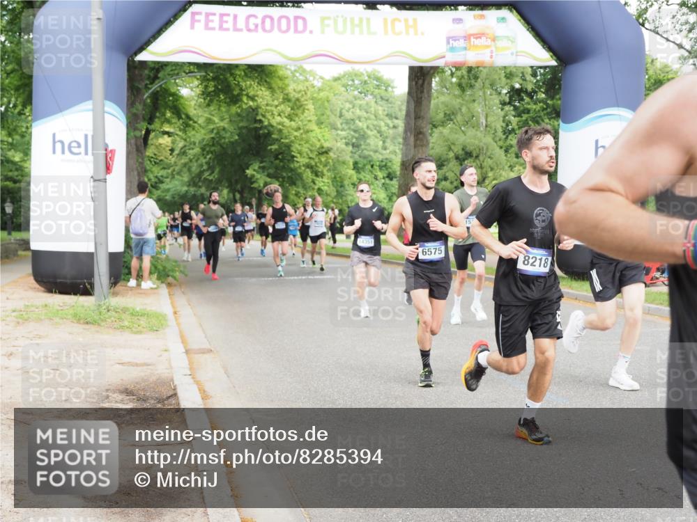 29.06.2025 - hella hamburg halbmarathon MichiJ http://msf.ph/oto/8285394 29.06.2025 10:32:50 Zwischen KM18-KM19 1057, 1391, 1902, 4691, 5648, 6575, 8218, 12154, 12159, 13996, 14351, 15334, 16316, 17912, 18539, 19116 meine-sportfotos.de