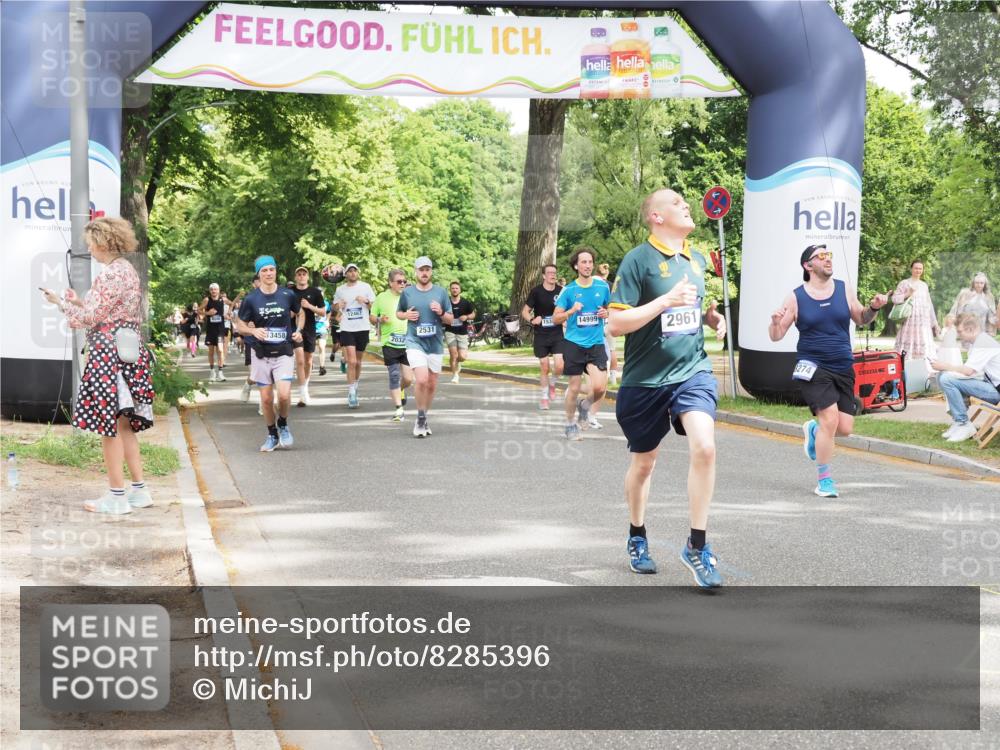 29.06.2025 - hella hamburg halbmarathon MichiJ http://msf.ph/oto/8285396 29.06.2025 10:58:53 Zwischen KM18-KM19 2032, 2961, 6518, 8274, 9560, 13951, 14999, 18320 meine-sportfotos.de