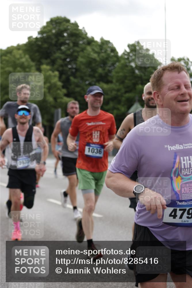 29.06.2025 - hella hamburg halbmarathon Jannik Wohlers http://msf.ph/oto/8285416 29.06.2025 10:35:35 Lombardsbrücke 1008, 1010, 1036, 1108, 1183, 1775, 1780, 2352, 2520, 2811, 2827, 2870, 3401, 3598, 3877, 3990, 4326, 4413, 4798, 5666, 6021, 6184, 6845, 7086, 7275, 7304, 8333, 8356, 8947, 9432, 9744, 10047, 10119, 10567, 11187, 11198, 11979, 12097, 12342, 12430, 12869, 13492, 13602, 14134, 14189, 14249, 14251, 14955, 15078, 15248, 15281, 15612, 15827, 15830, 15876, 16570, 16571, 17635, 18541, 18688 meine-sportfotos.de